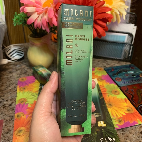 Green Goddess collection Skin/Lip Care - Picture 3 of 8